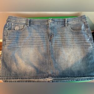 Old Navy Light Wash Denim Skirt